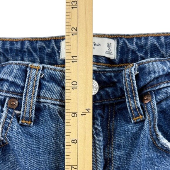 Abercrombie & Fitch The 90’s Relaxed Jeans Women’s Size 26 High Rise Raw Hem - Picture 5 of 10